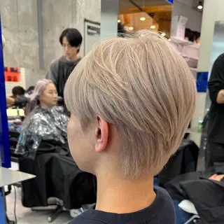 カラー メンズ ミルクティーベージュ /sara💛のヘアスタイル