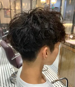 ショート パーマ メンズ 榊原 貫太のヘアスタイル