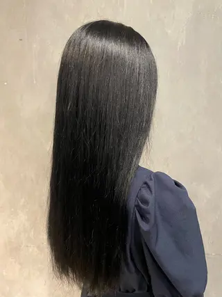 ロング カラー 岩渕 春菜のヘアスタイル