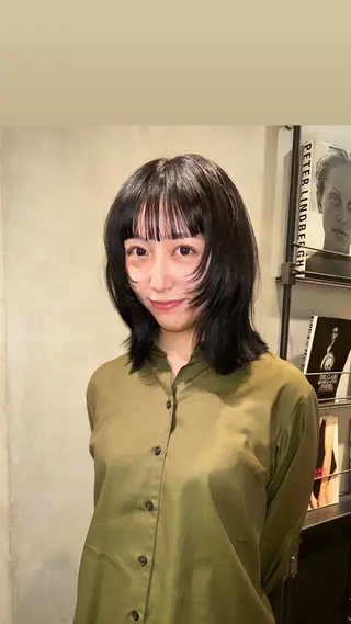 ミディアム カラー タナカ カナ🫧のヘアスタイル