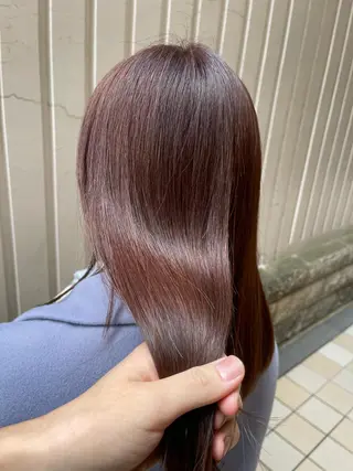 セミロング antica YOSHIのヘアスタイル