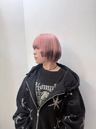 ショート カラー 🧤高明度ハイトーン 🧤莉音のヘアスタイル