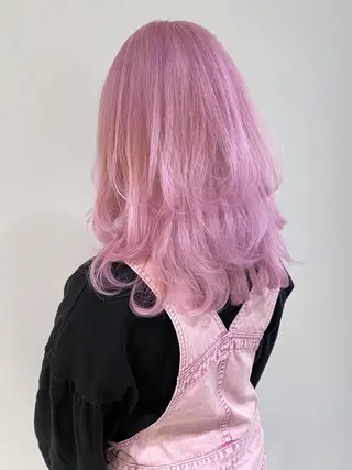 ミディアム サイレント美容師 アイリィのヘアスタイル