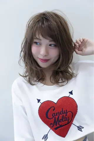 カラー 農添 杏のヘアスタイル