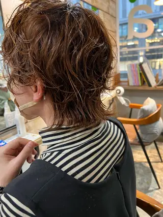 ミディアム カラー ツキノキ ミナのヘアスタイル