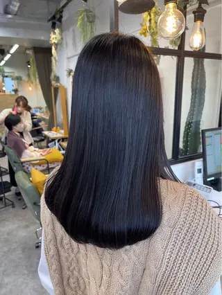 カラー 艶カラー✨️縮毛矯正 ×耳ツボ💠mamiのヘアスタイル