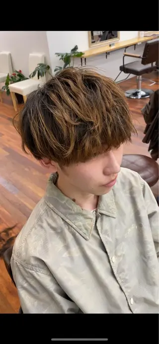 メンズ 岡本 智次のヘアスタイル
