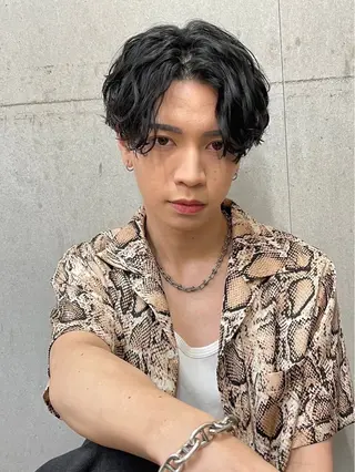 ミディアム カラー パーマ ヘアアレンジ メンズ 亀井隆汰/メンズ専門 パーマ特化美容師のヘアスタイル
