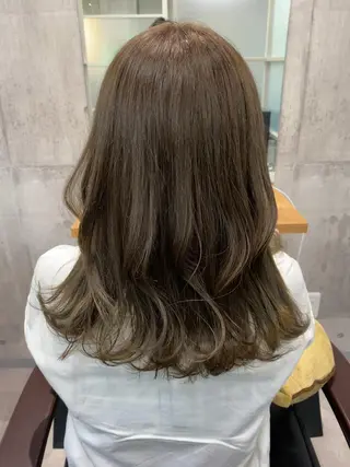 ミディアム newi WASHIOのヘアスタイル