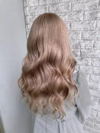 セミロング カラー ☁️ケアブリーチ￤ ウルフ￤Shioriのヘアスタイル