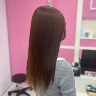 ロング カラー 伊藤 綾のヘアスタイル