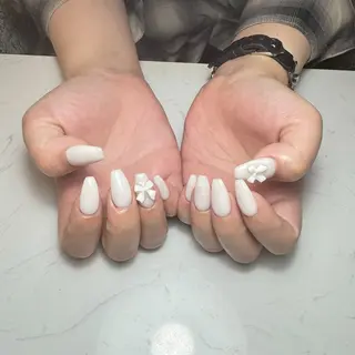 ネイル D.dnail Reinaのネイルデザイン