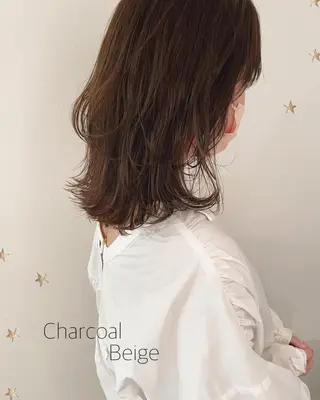 ミディアム カラー 市川 千夏のヘアスタイル