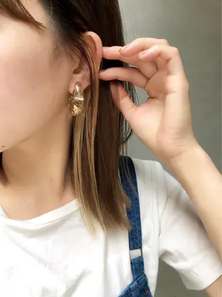ミディアム shiori ﾍﾞｰｼﾞｭｶﾗｰのヘアスタイル