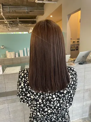 セミロング カラー 髪質改善×美髪矯正 艶髪カラー　阪口のヘアスタイル