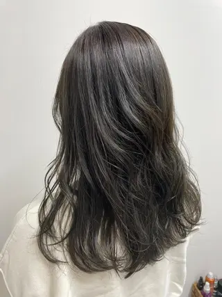 ロング カラー 狩野 羅夢のヘアスタイル