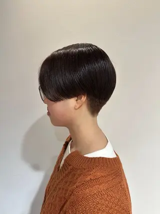 ショート カラー 塩澤 榛奈のヘアスタイル