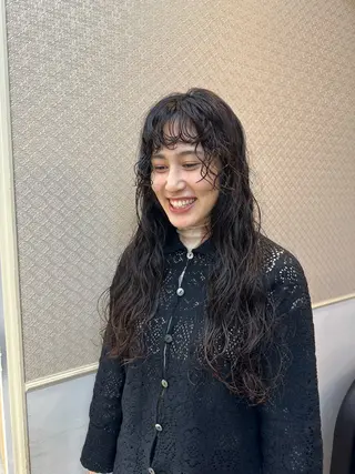 ロング パーマ さとう あやかのヘアスタイル