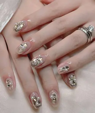 ネイル VIVIAN リサのネイルデザイン