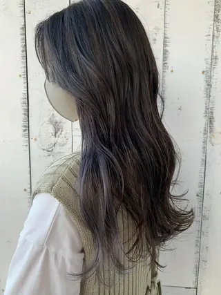 ロング カラー 金井愛華 【monolith】のヘアスタイル