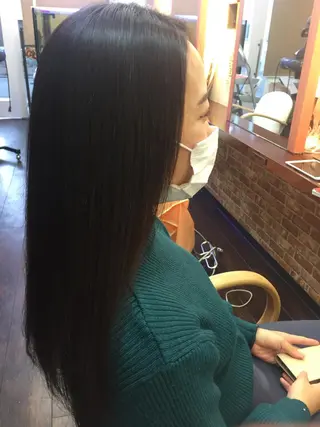 セミロング パーマ 桧山 真のヘアスタイル