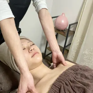 Loar エステ中野 絵里奈のエステ・リラクイメージ