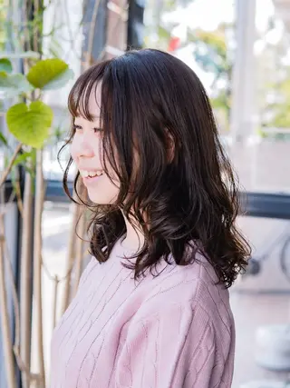 セミロング パーマ 難波 侑希のヘアスタイル