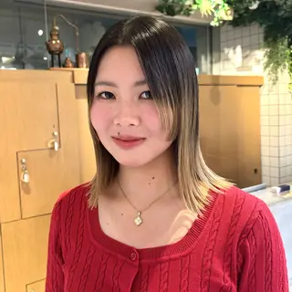 ミディアム MASHU Grandvase所属・めい/透明感カラー /レイヤー/ボブのヘアスタイル