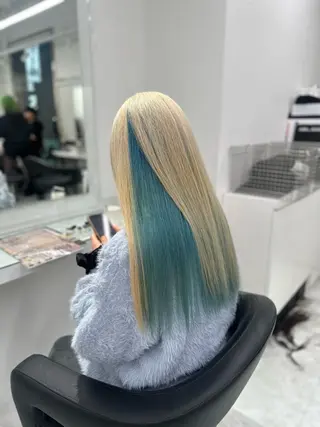 セミロング カラー ❄最強かわいいカラー ❄️MINA❄️のヘアスタイル