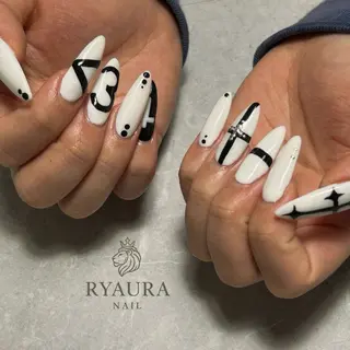 ネイル RYAURA NAILのネイルデザイン