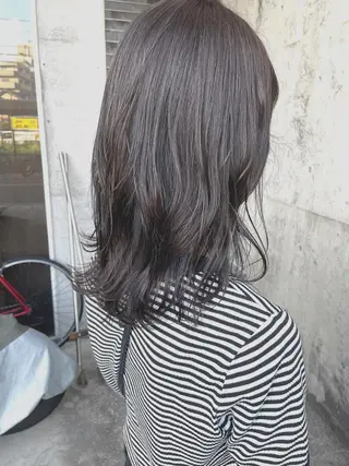 ミディアム カラー 日高 香織のヘアスタイル