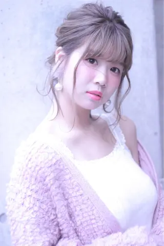 ミディアム カラー 及川 光のヘアスタイル