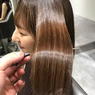 セミロング ムトウセイマ/ 縮毛矯正/ブリーチのヘアスタイル