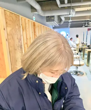 ミディアム カラー よしだ とおいのヘアスタイル