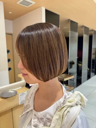 ショート こばりん🌟/ボブ /イヤリングカラーのヘアスタイル