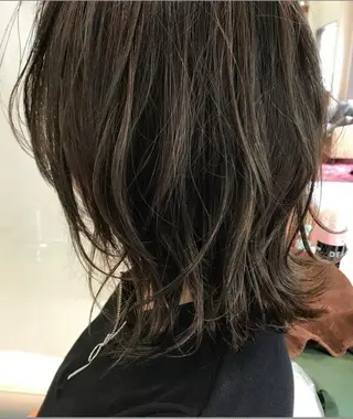 ミディアム カラー Lumo Yu-kiのヘアスタイル