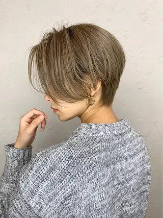 ショート 代表 吉澤弘哲のヘアスタイル