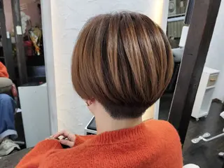 ショート カラー 古民家ｻﾛﾝ/みうら あや\ﾏﾝﾂｰﾏﾝのヘアスタイル
