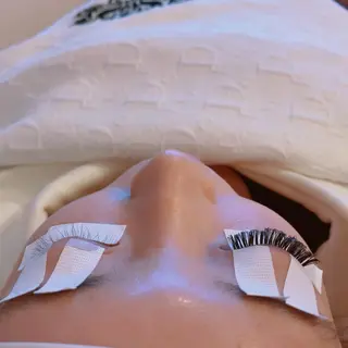 カラー パーマ ネイル マツエク・マツパ アイブロウ 神山 ビューティー・アイのマツエク・マツパデザイン