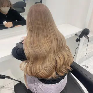 セミロング カラー センターパート特化 井上健太のヘアスタイル