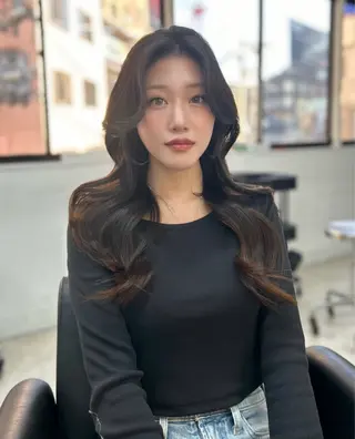 ロング カラー 心斎橋l大人韓国ヘア レイヤー×艶カラーのヘアスタイル