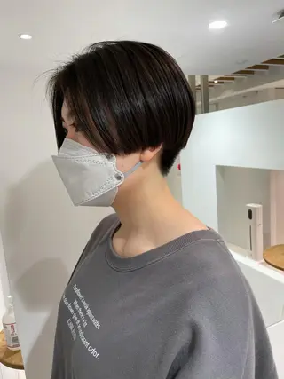 ショート 太田ありさ クリーミーヘアカラーのヘアスタイル