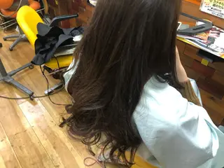 ロング 雪上 章のヘアスタイル