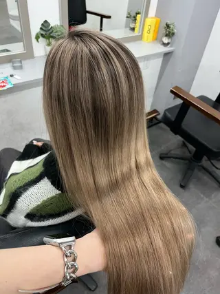 ロング カラー ♡なんば🫧透明感 🫧naako♡のヘアスタイル