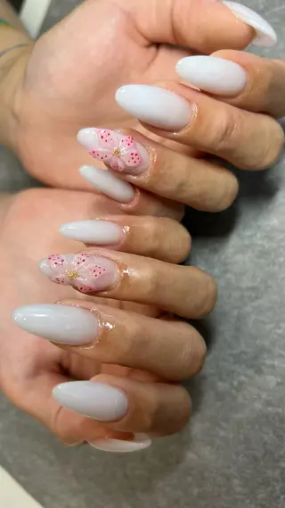 ネイル 𝐧𝐚𝐢𝐥 𝐌𝐢𝐖𝐢𝐢のネイルデザイン