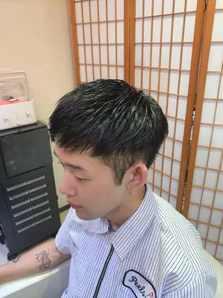 カラー ヘアアレンジ メンズ 韓国風🇰🇷うる艶 レイヤー/海青🫧のヘアスタイル