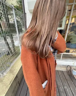 ロング カラー ヘアアレンジ 🙃 透明感カラー/ボブのヘアスタイル