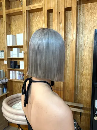 カラー まろみ暖色×ボブ ×chia🕯のヘアスタイル