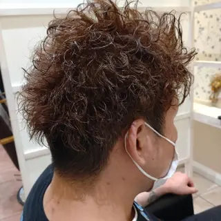 ショート メンズ カラー パーマ 大槻 百合子のヘアスタイル