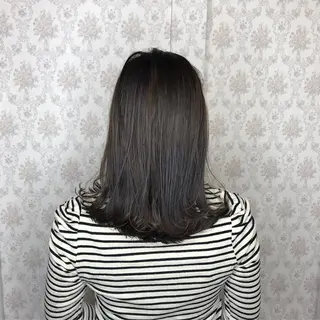 ミディアム en Siena エンシエナのヘアスタイル